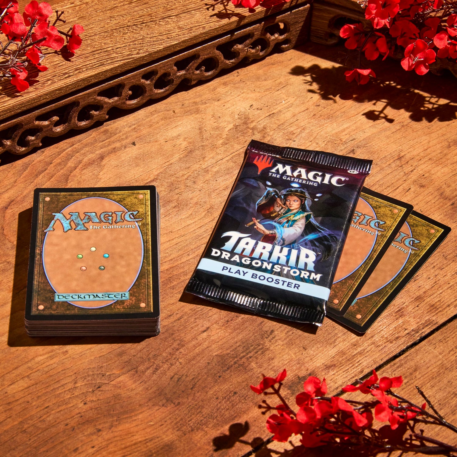 Magic: The Gathering Tarkir: Dragonstorm - Play Booster Box - 30 Packs
